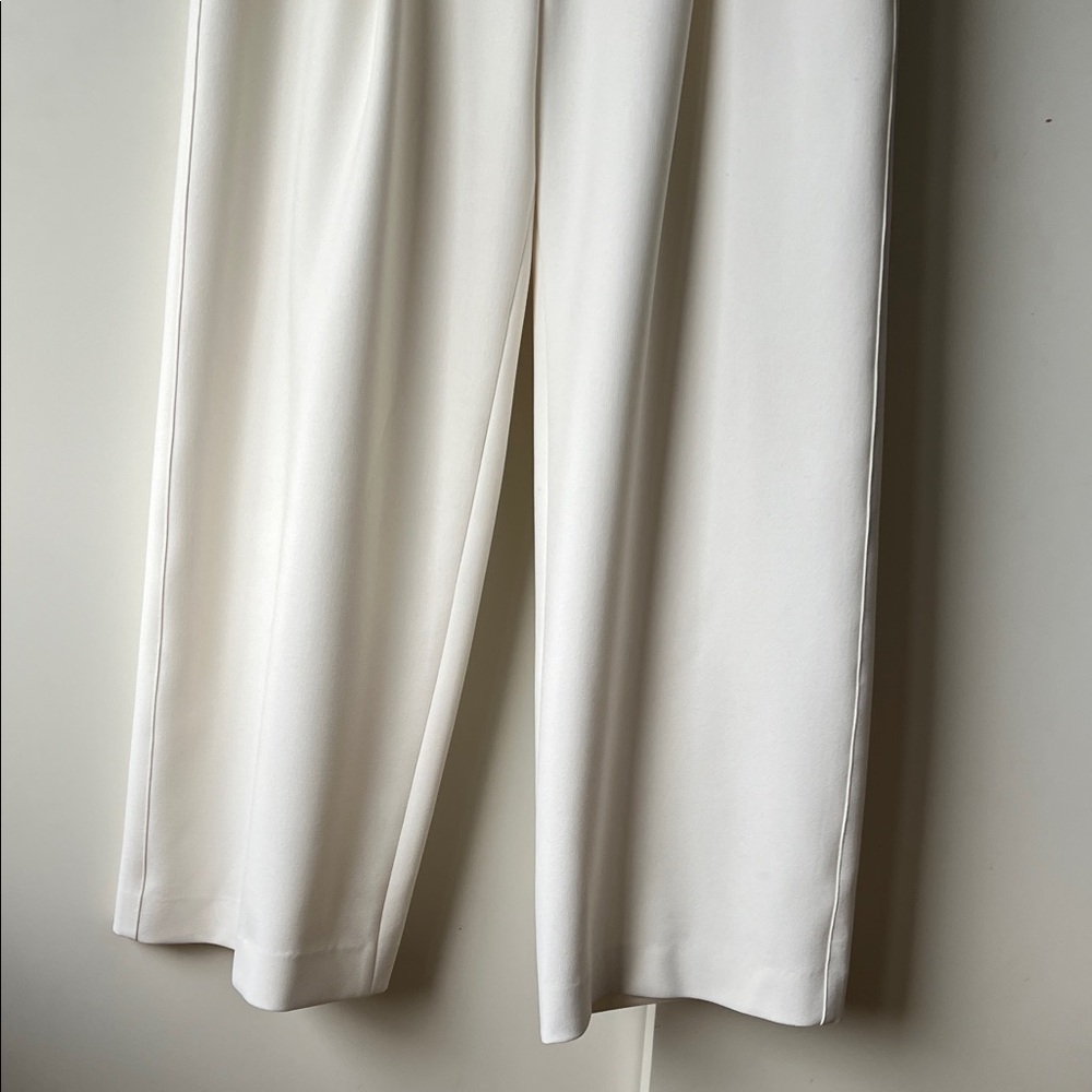 Smythe Women's Ivory Suit- like new - Picture 10 of 15